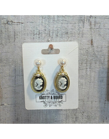 Ellemadera Charming Vintage-Inspired Oval Pearl Drop Earrings