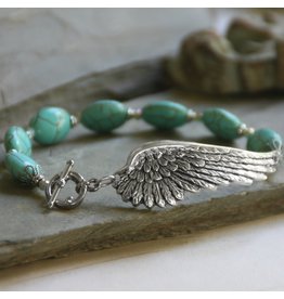 Collectables America the Studio On Angels Wings Beautiful Bracelet
