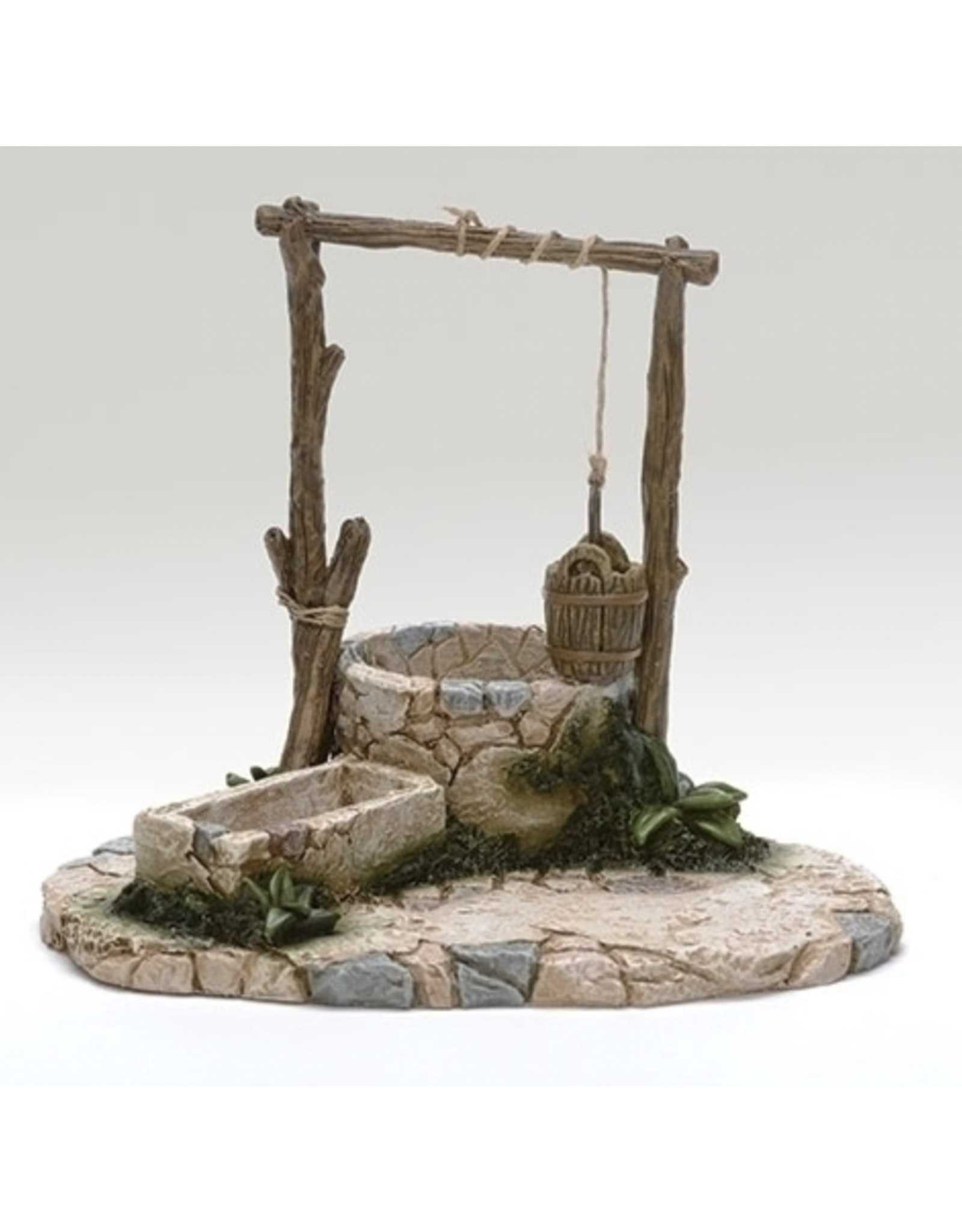 Fontanini Fontanini - Town Well with Trough (5" Scale)