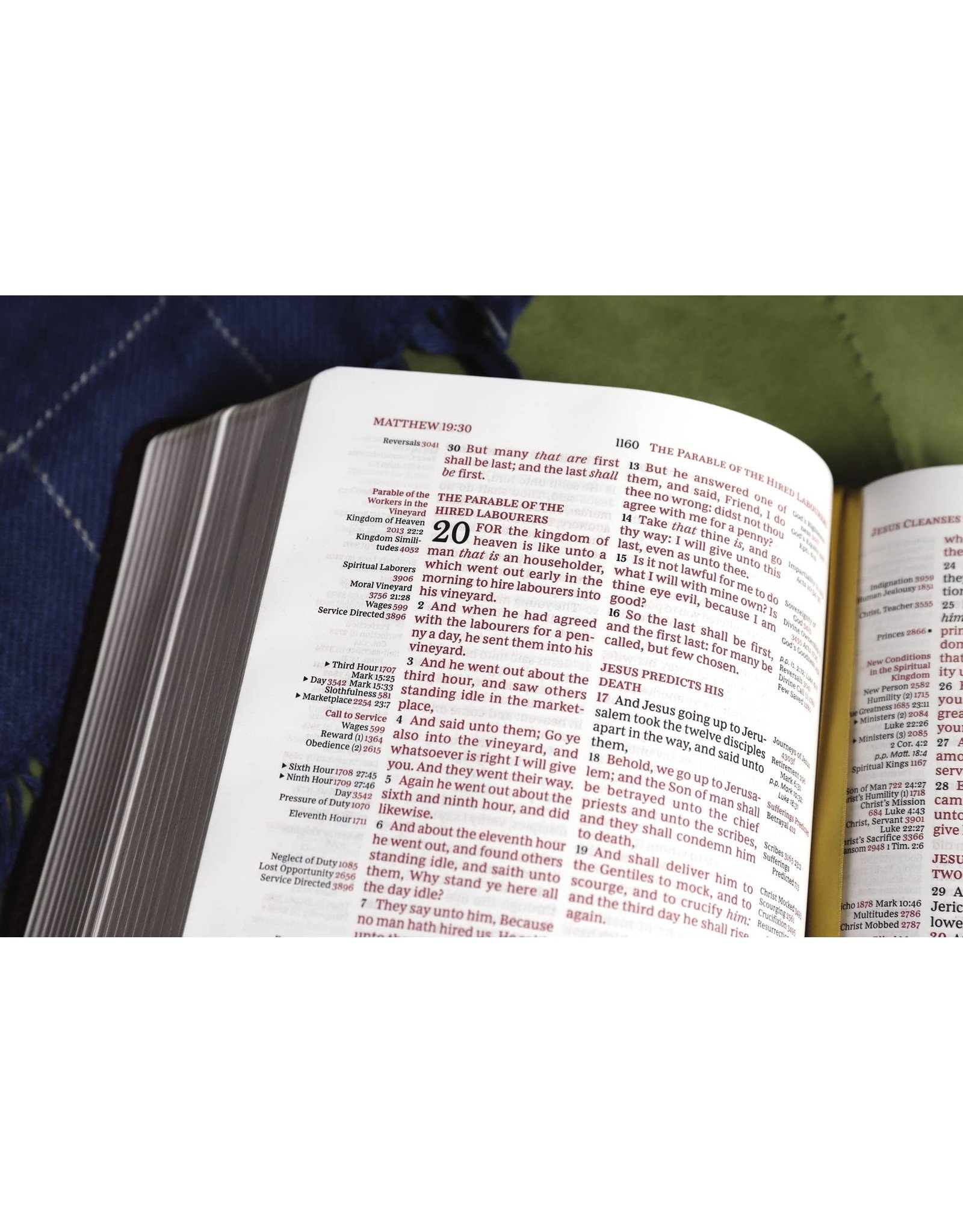 Zondervan KJV Thompson Chain-Reference Bible, Leathersoft, Burgundy, Red Letter, Comfort Print