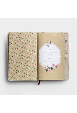 Dayspring Prayer A Day-Daily Devotional for Hope & Encouragement