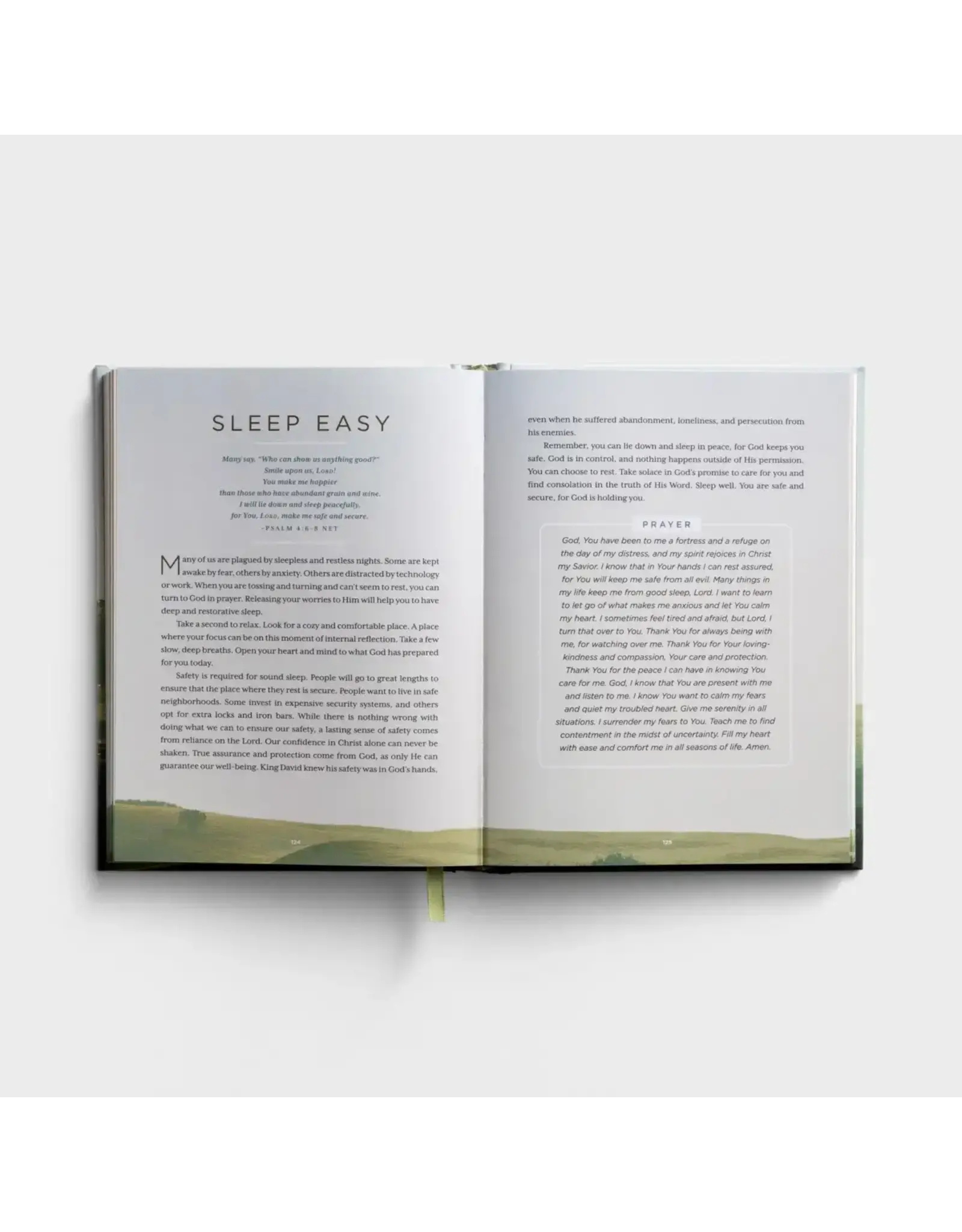 Dayspring PRAY: Daily Moments to Quiet Your Mind & Center Your Soul