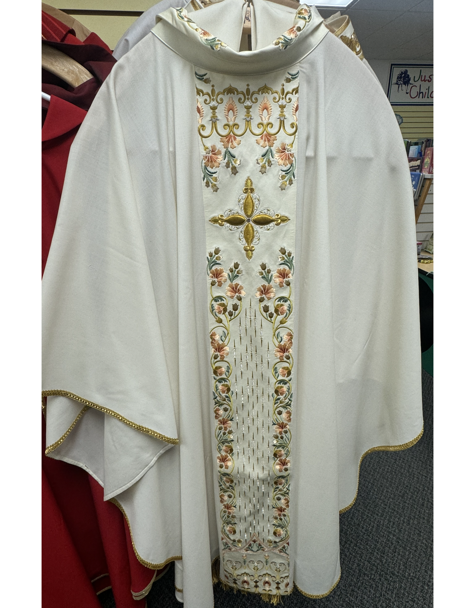 Gamma Chasuble, Ivory (100% Wool)