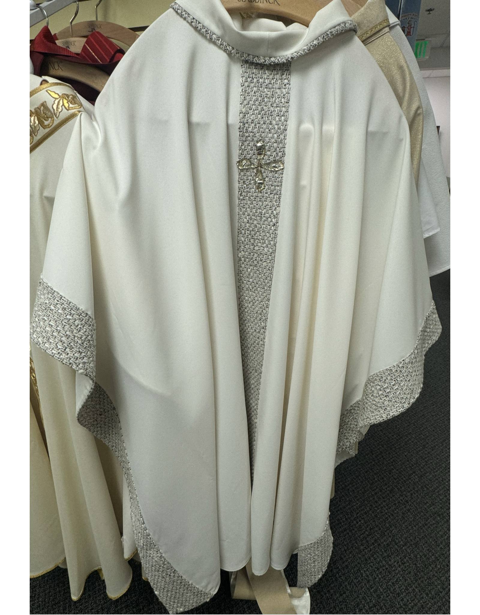 Gamma Chasuble - 100% Polyester, Ivory