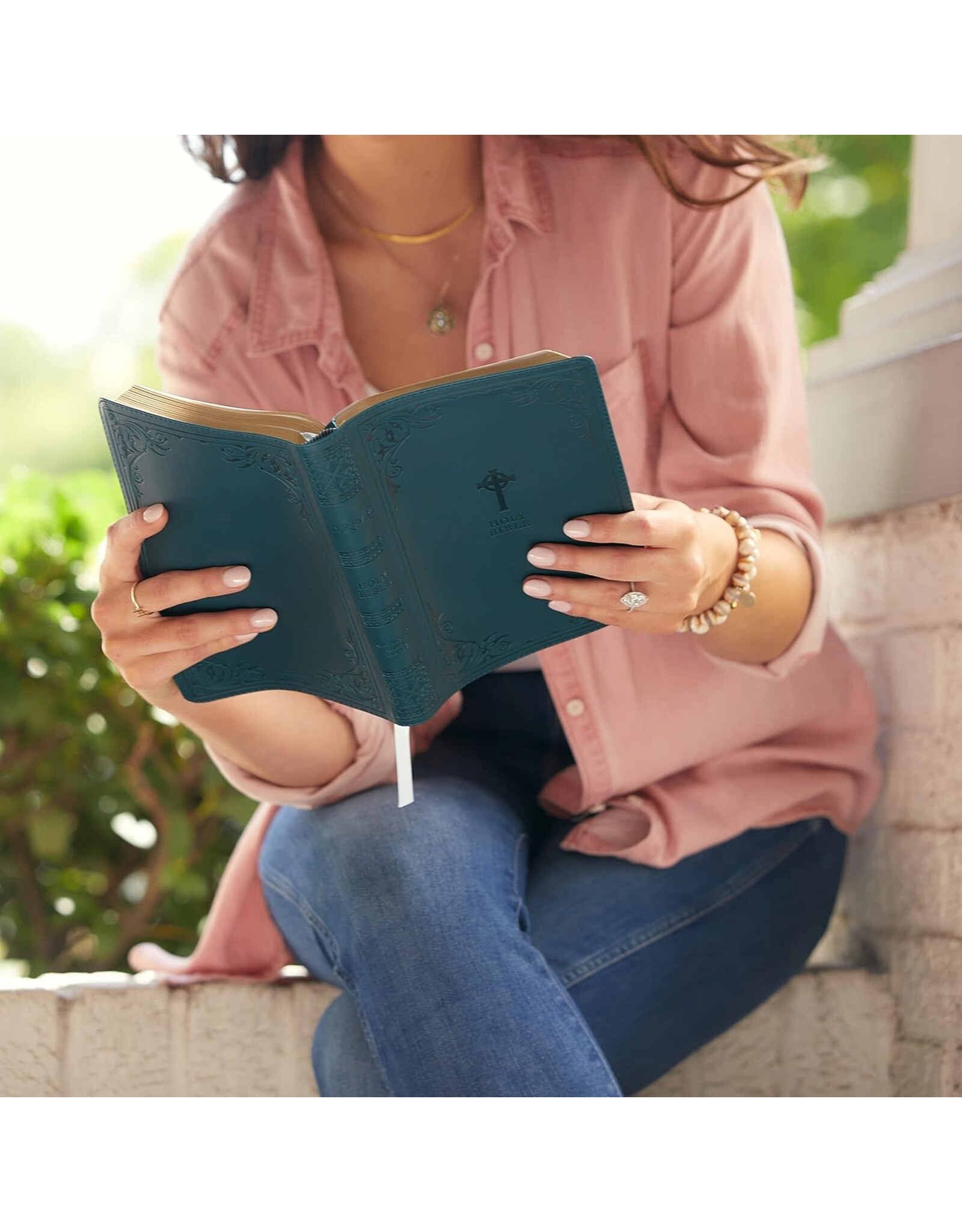 Catholic Bible Press NRSV Catholic Bible, Leathersoft Teal