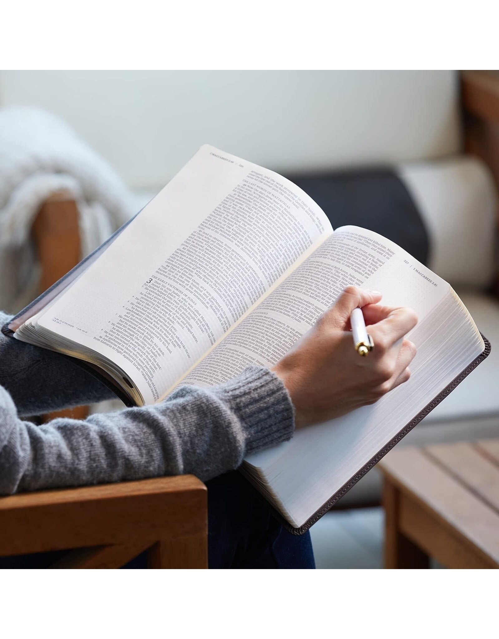 Catholic Bible Press NRSV Catholic Bible, Journal Edition, Leathersoft Brown