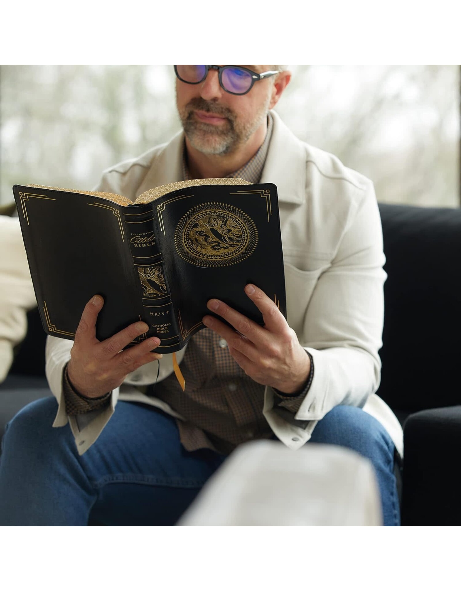 Catholic Bible Press NRSV Catholic Bible, Illustrated, Leathersoft Black