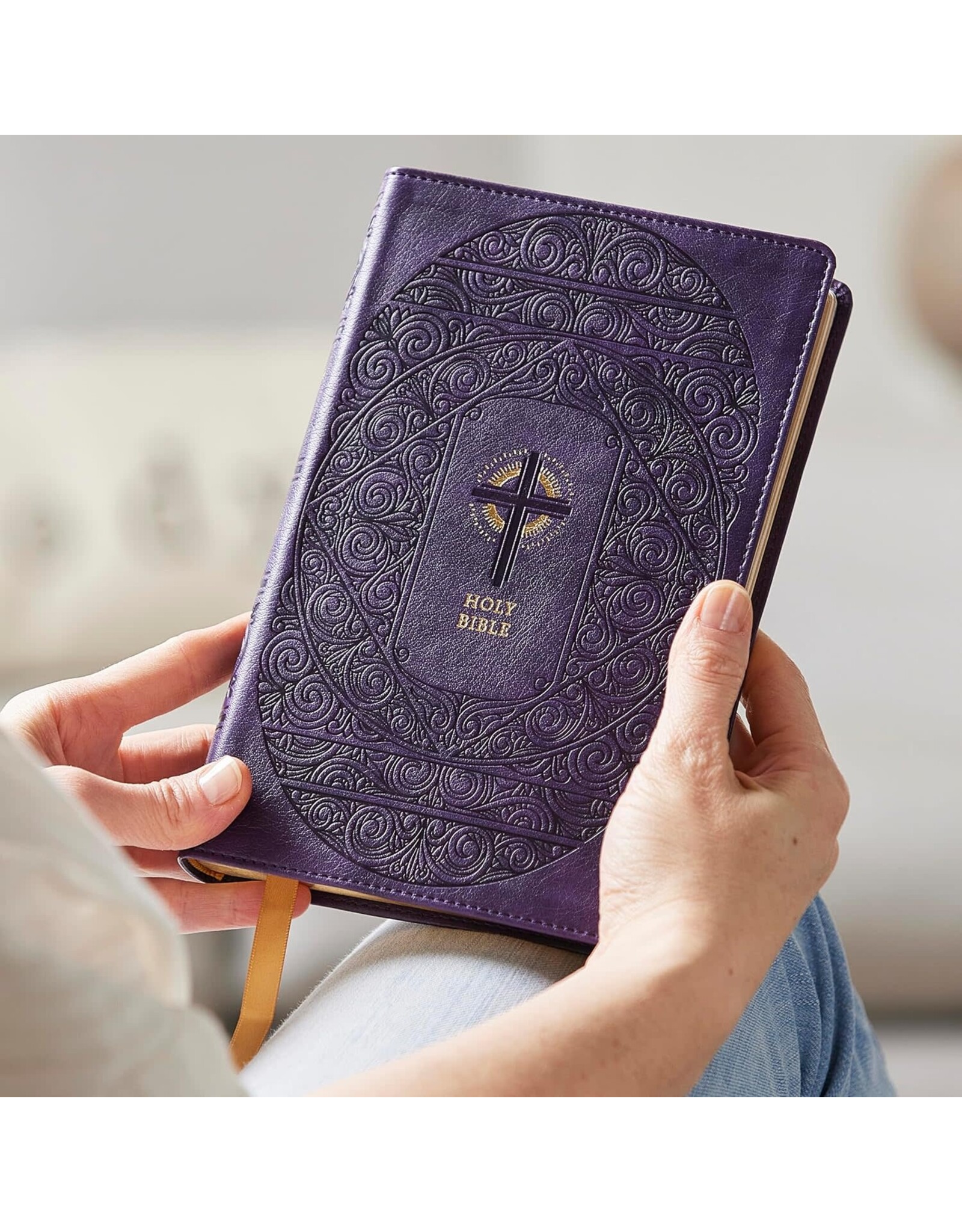 Catholic Bible Press NRSV Catholic Bible, Sacraments of Initiation, Purple Leathersoft