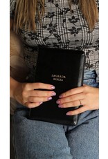Catholic Bible Press Biblia Católica, Tamaño Personal, Leathersoft, Negra, Con Cierre, Comfort Print