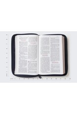 Catholic Bible Press Biblia Católica, Tamaño Personal, Leathersoft, Negra, Con Cierre, Comfort Print