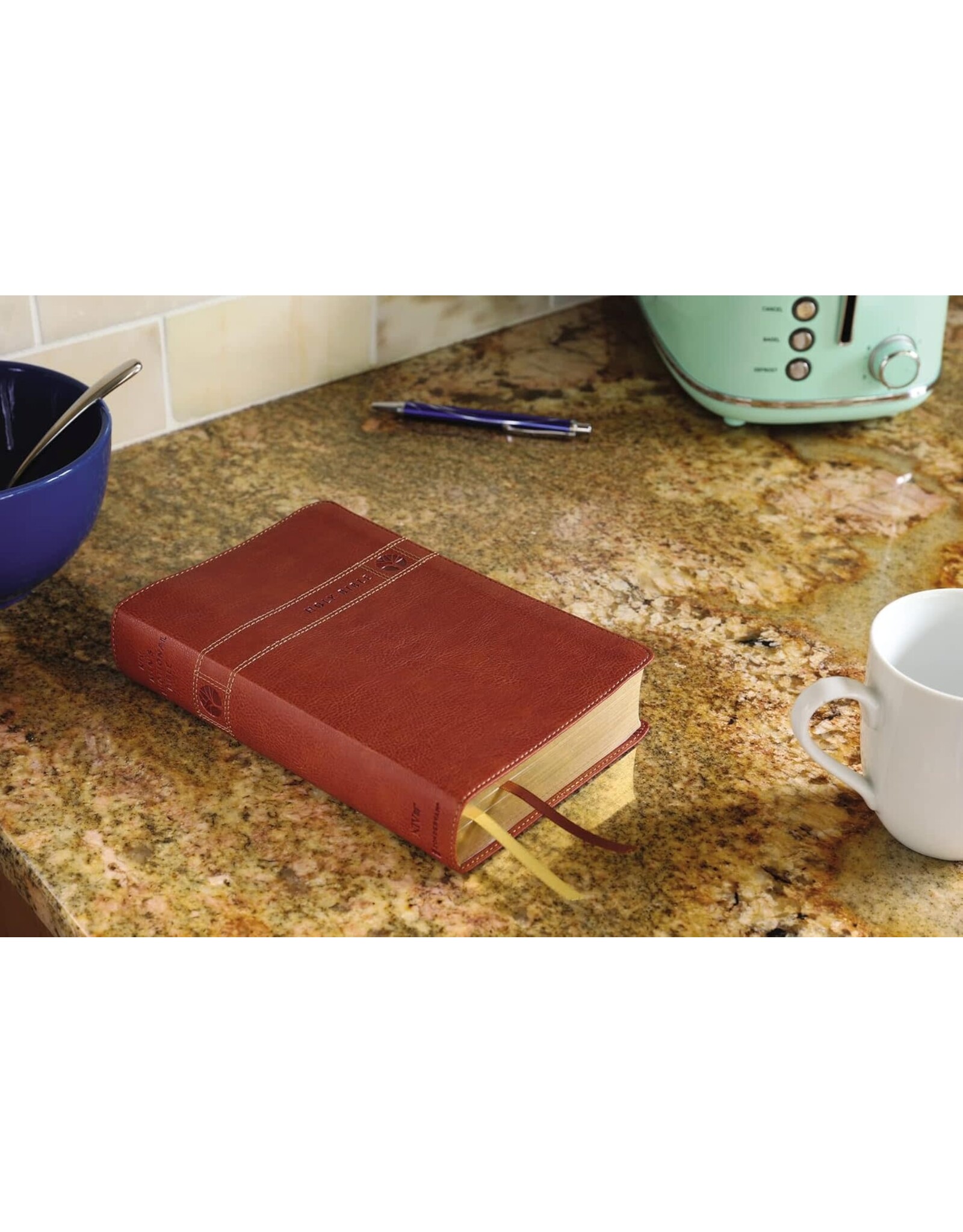 Zondervan NIV, Men's Devotional Bible, Leathersoft, Brown, Comfort Print