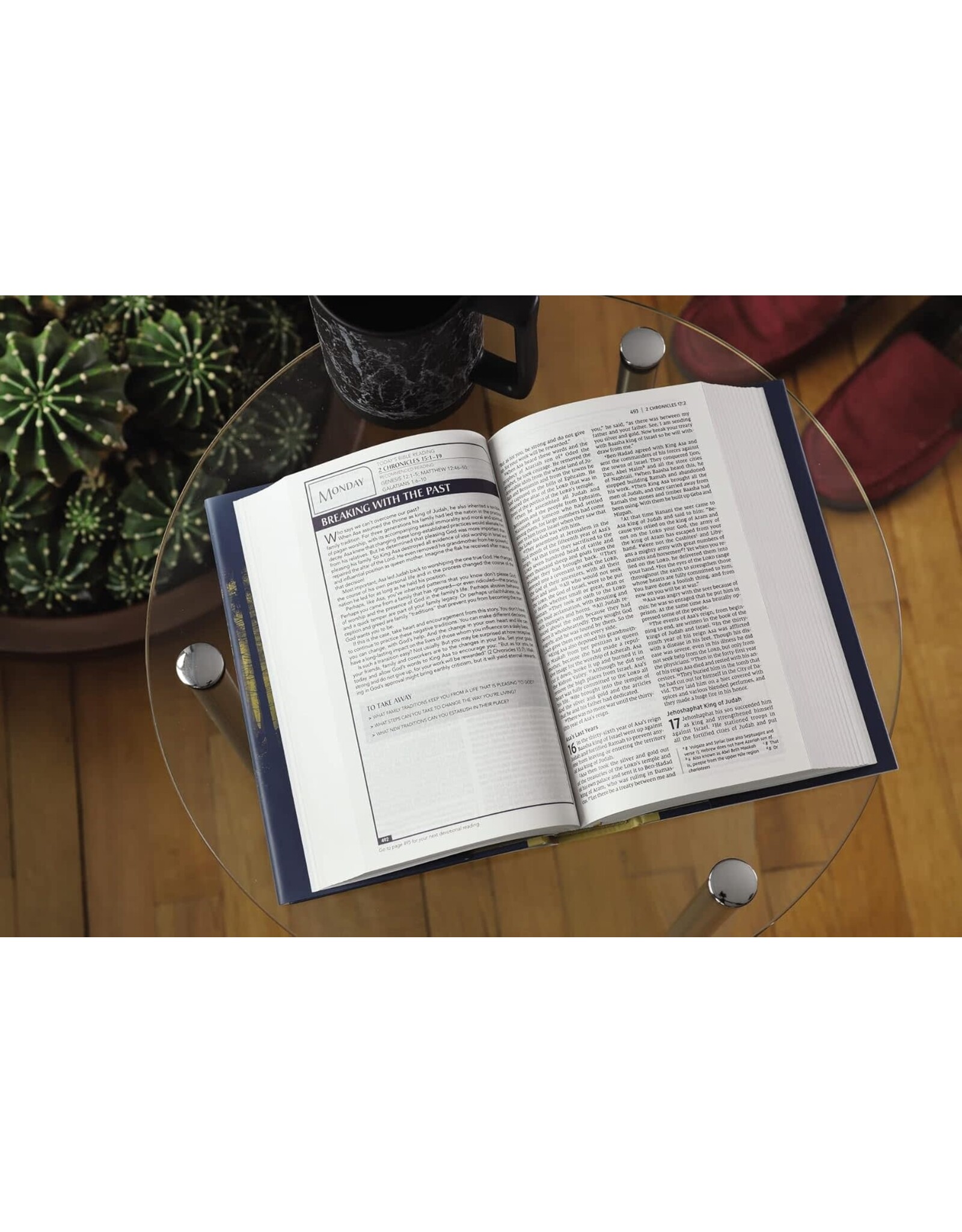 Zondervan NIV, Men's Devotional Bible,Hardcover, Comfort Print