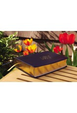 Zondervan NIV, Women's Devotional Bible, Leathersoft, Navy, Comfort Print