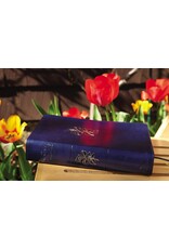 Zondervan NIV, Women's Devotional Bible, Leathersoft, Navy, Comfort Print