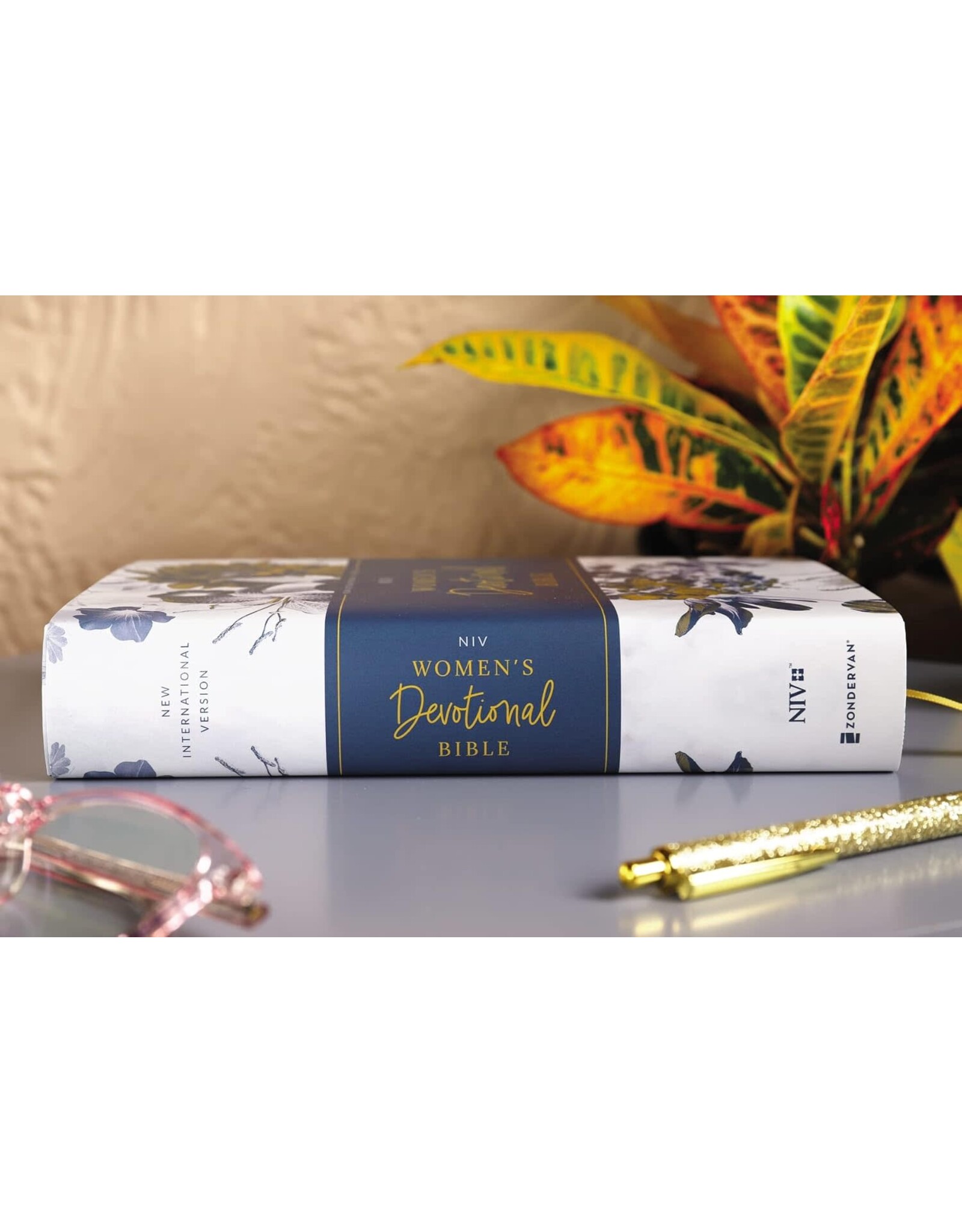 Zondervan NIV, Women's Devotional Bible,Hardcover, Comfort Print