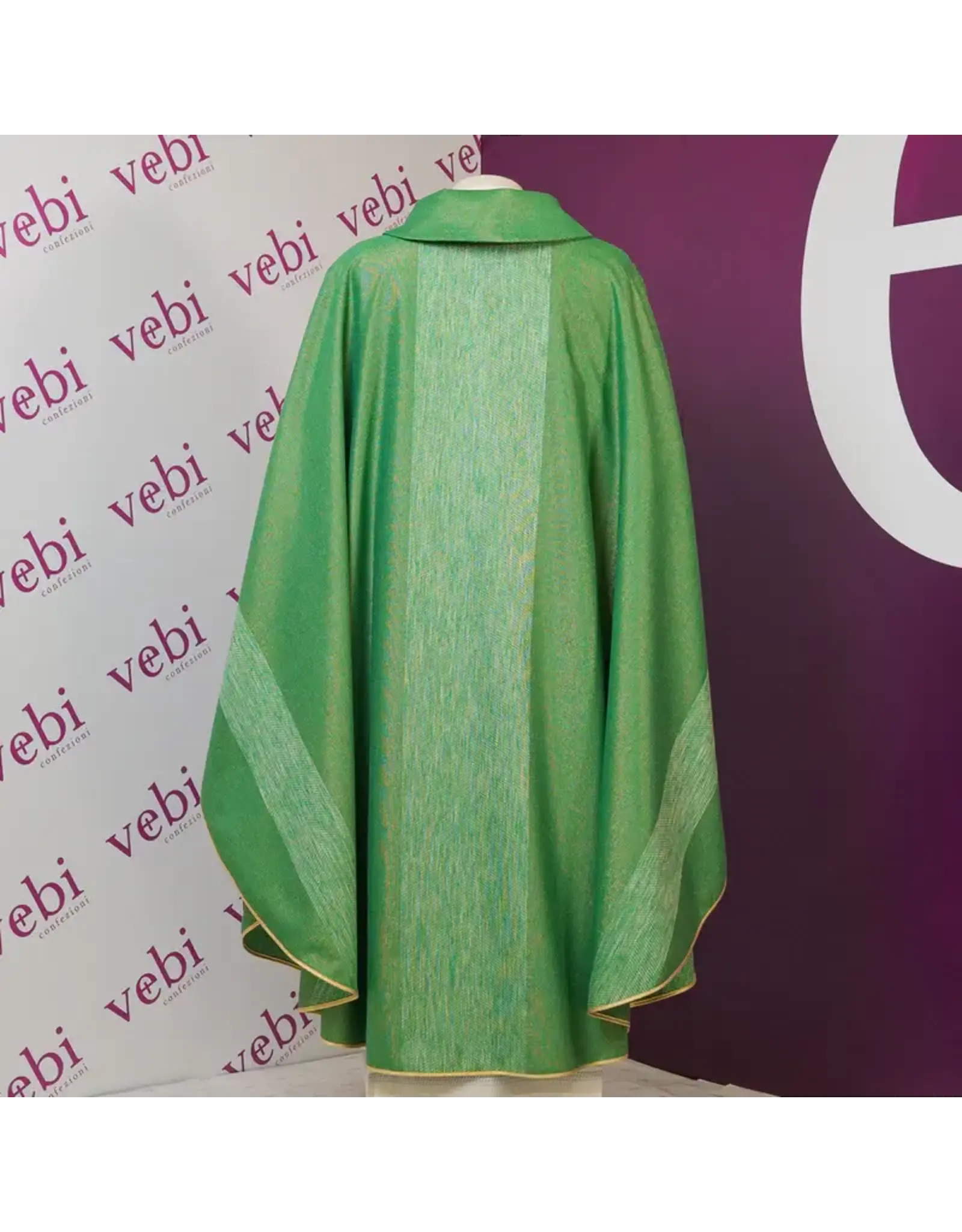 Vebi Chasuble, Wool/Silk, Green