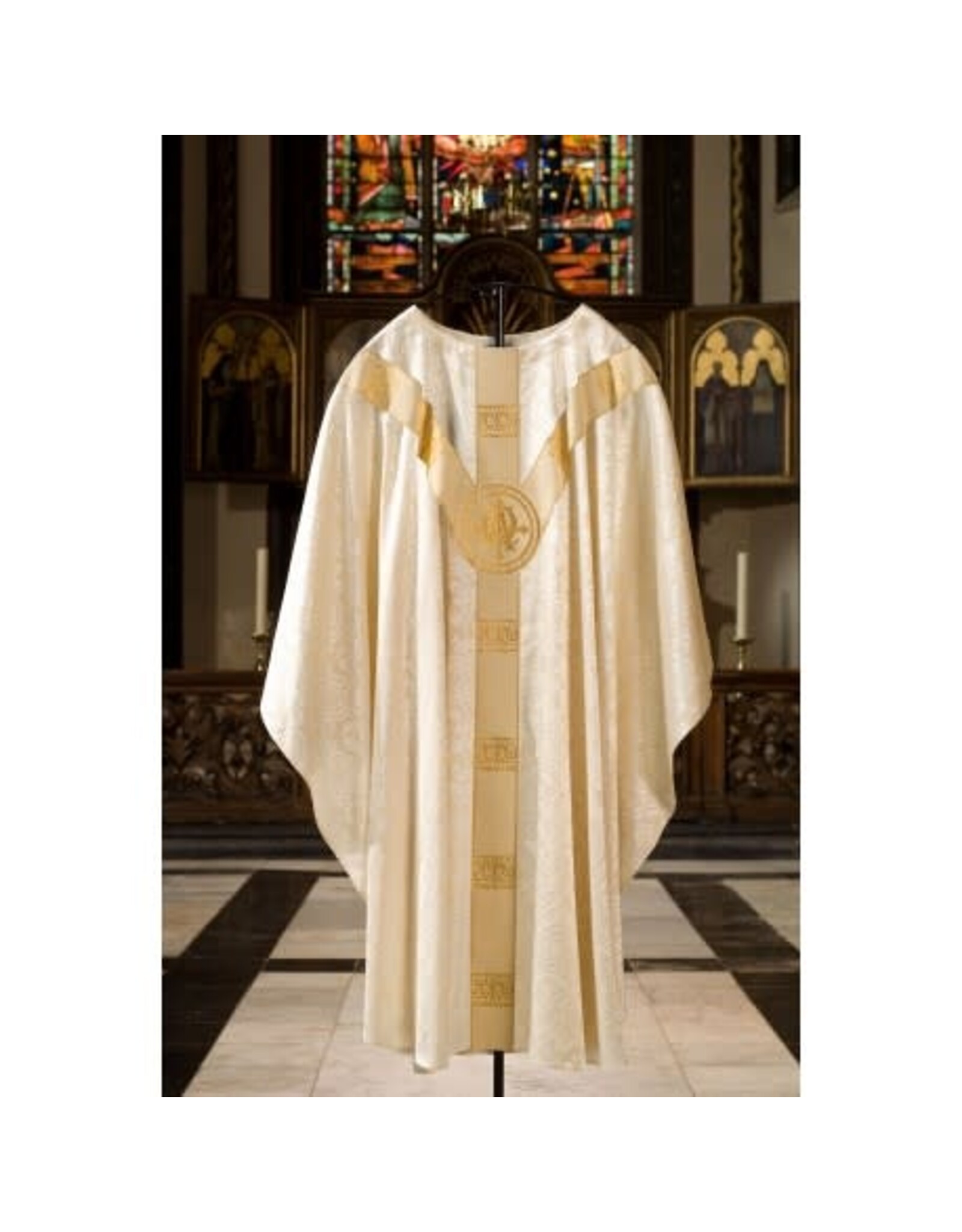 Arte Grosse Chasuble - Deerdamask Fabric - Plain Neckline