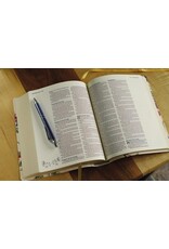 Zondervan NASB 1995 Text Artisan Collection Bible, Almond Floral