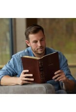 Thomas Nelson NKJV Reference Bible, Verse-By-Verse, Center-Column, Leathersoft, Brown, Indexed, Red Letter Edition, Comfort Print