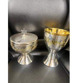 Molina Chalice & Lidded Ciborium, Brass 2-Tone, Grapes & Leaves