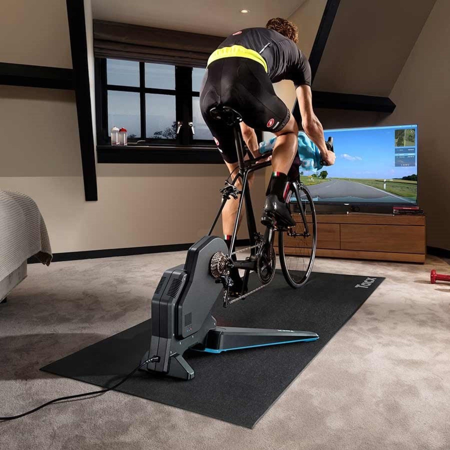 Tacx FLUX SMART スマートローラー ローラー台 - アクセサリー