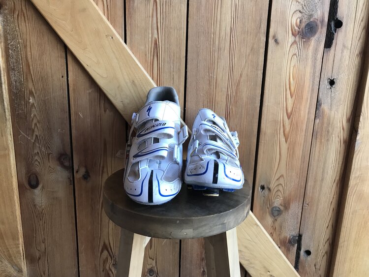 Used Specialized shoes