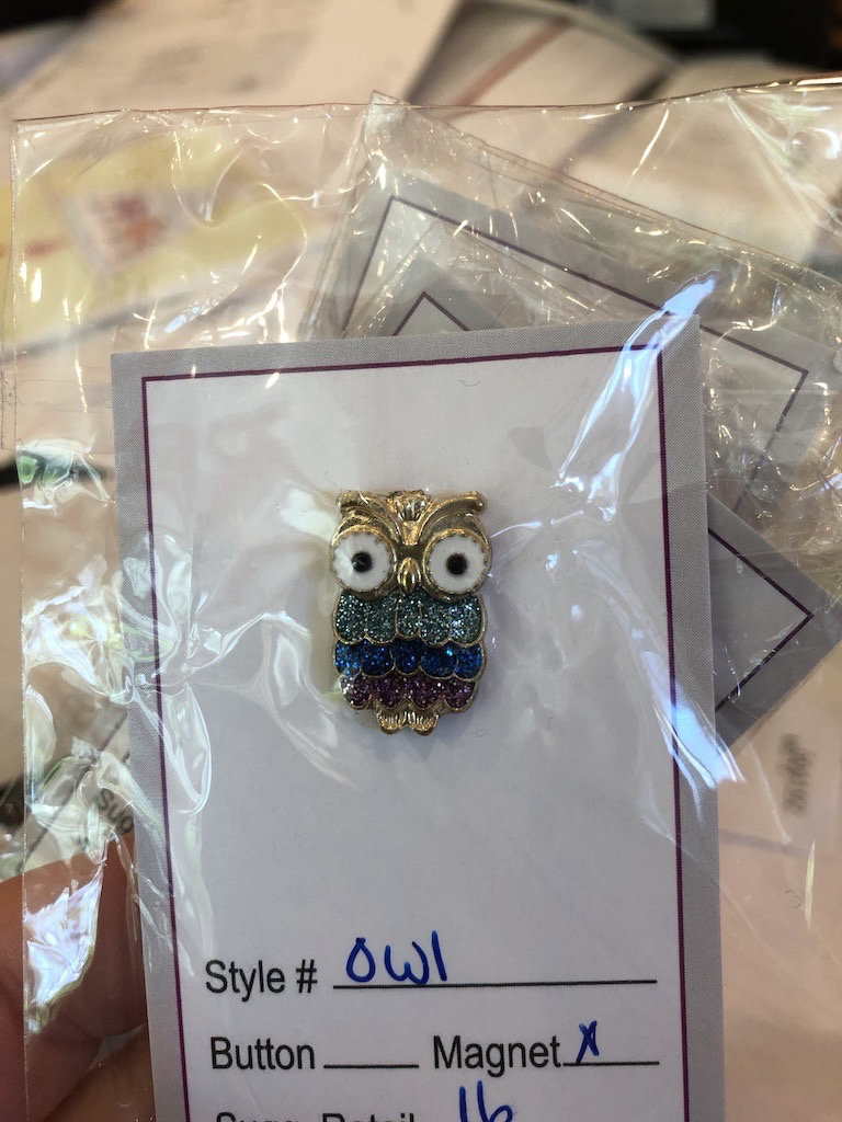 Accessories NEEDLE MINDER - ENAMEL OWL