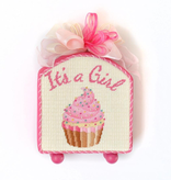 Canvas IT’S A  GIRL CUPCAKE STAND-UP  KB1199