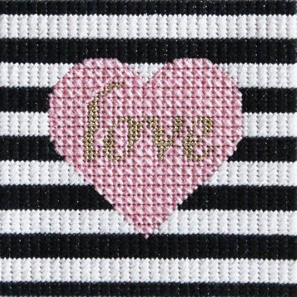 Canvas LOVE & STRIPES LEVEL 2 KIT  INCLUDES FIBERS, CANVAS AND GUIDE