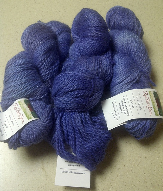 Yarns SPARKLE LLAMA