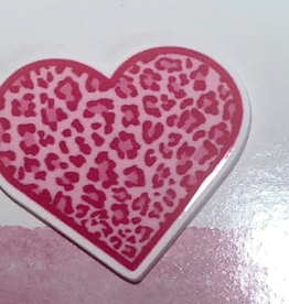 Accessories PINK LEOPARD HEART  NEEDLE MINDER