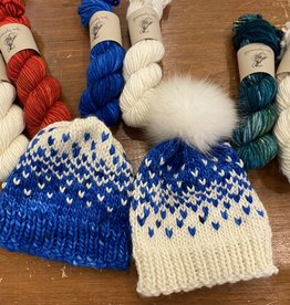 Yarn GORILLA HOLIDAY BUNDLE WITH PATTERN