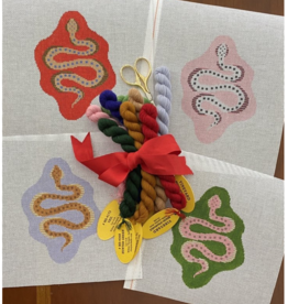 Canvas PETITE SNAKE ON GREEN  WH14D