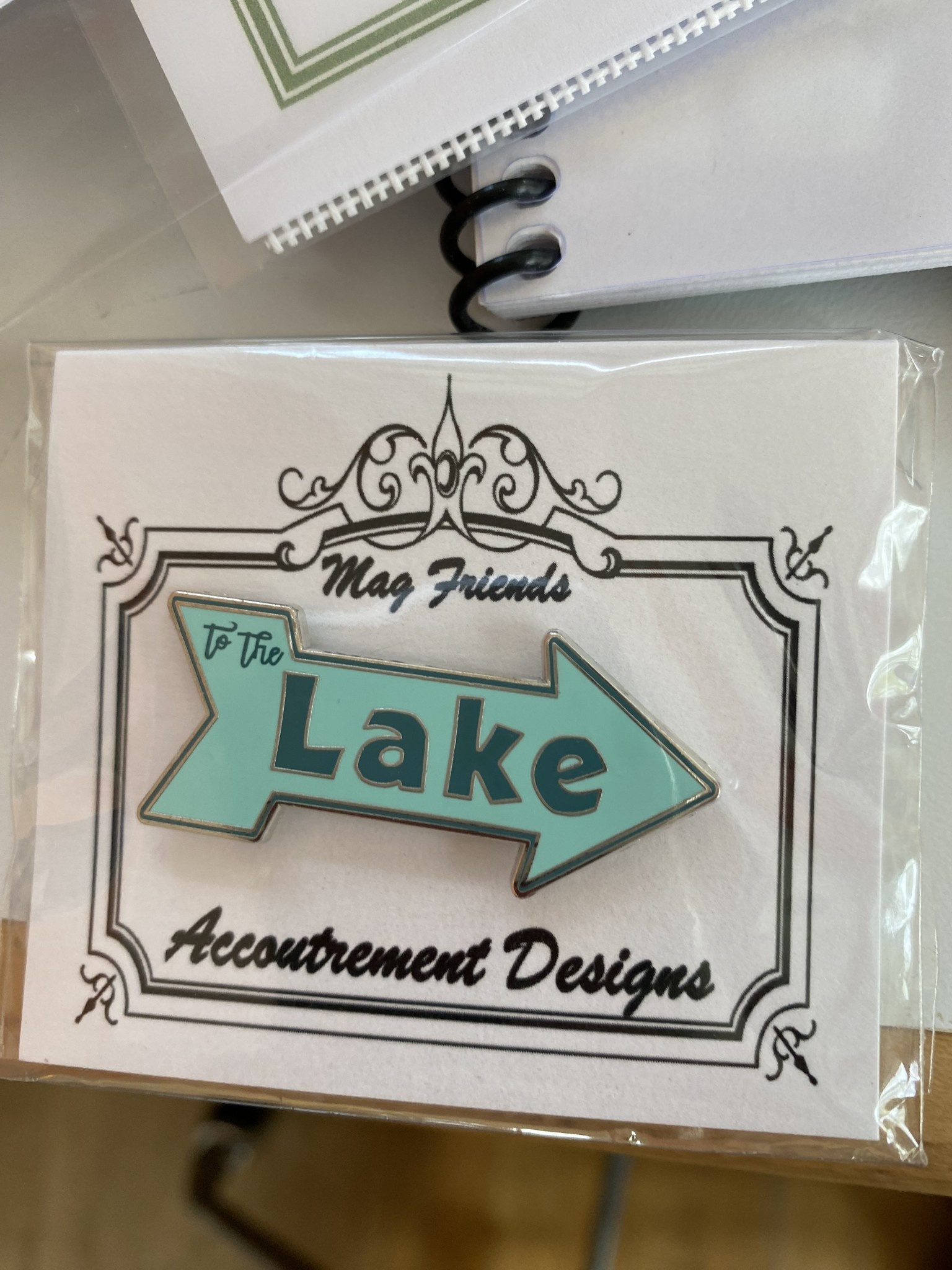 Accessories TO THE LAKE  NEEDLE MINDER