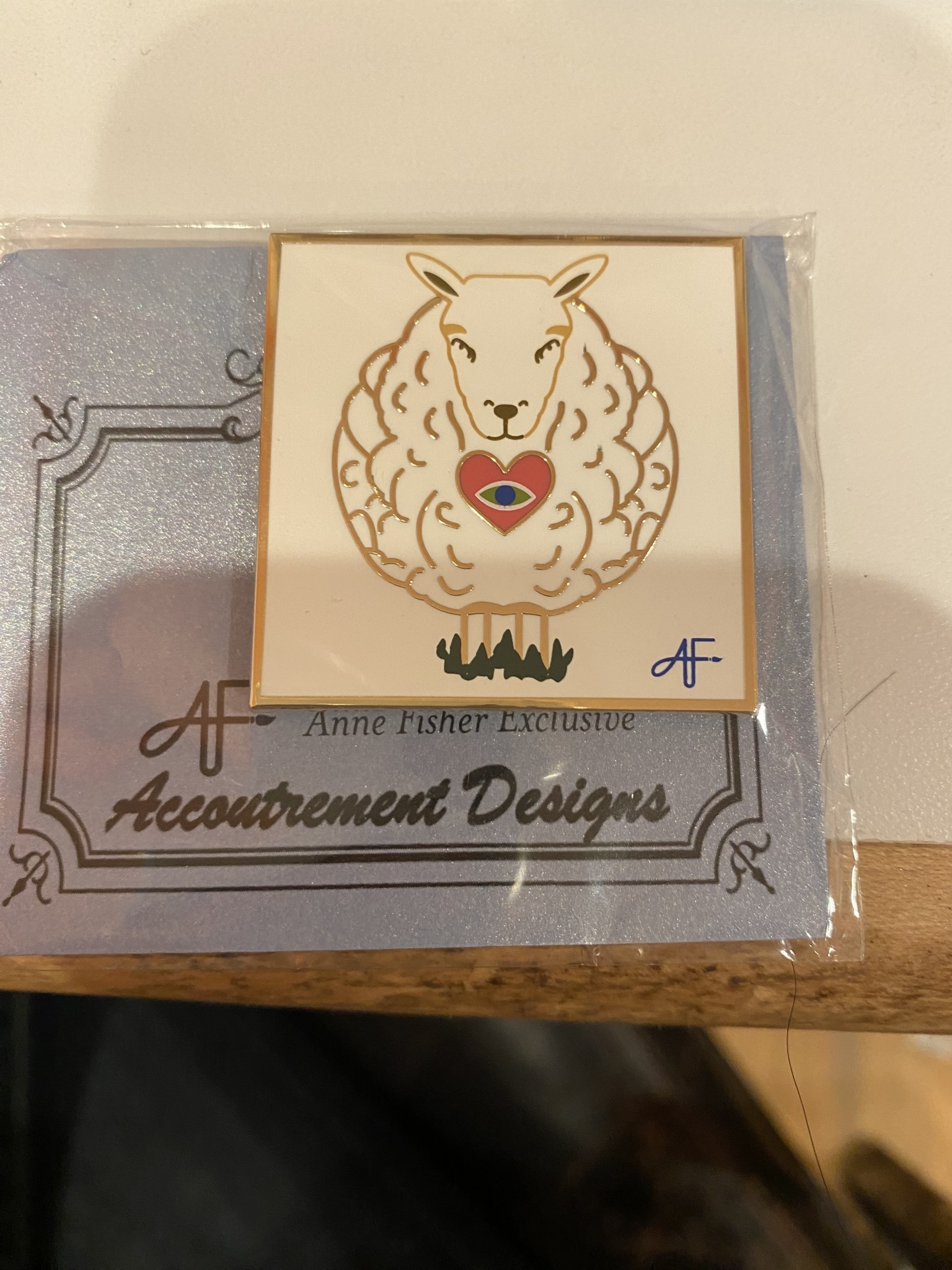 Canvas I LOVE EWE   NEEDLE MINDER