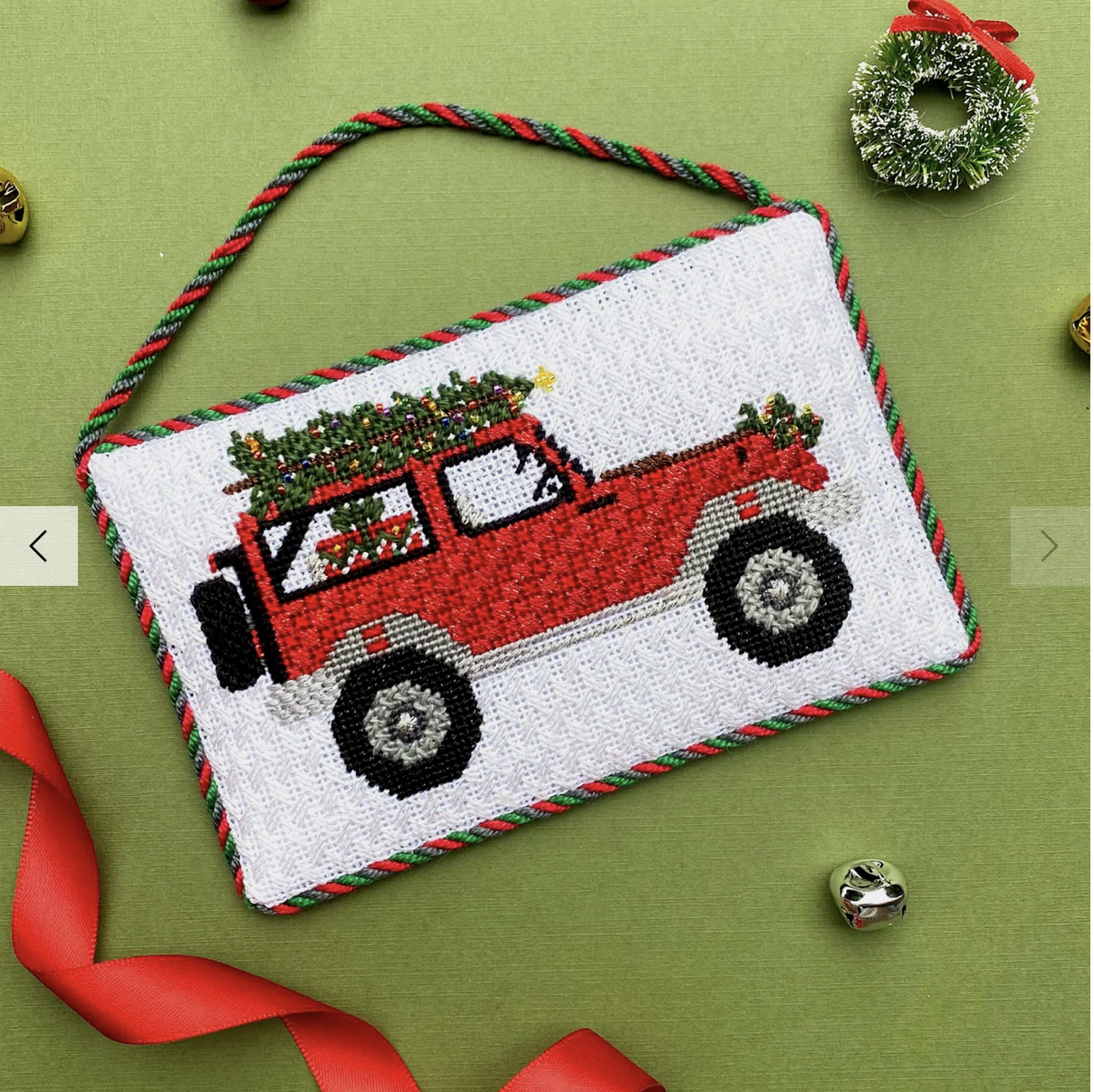 Canvas CHRISTMAS JEEP WITH STITCH GUIDE   WS059W