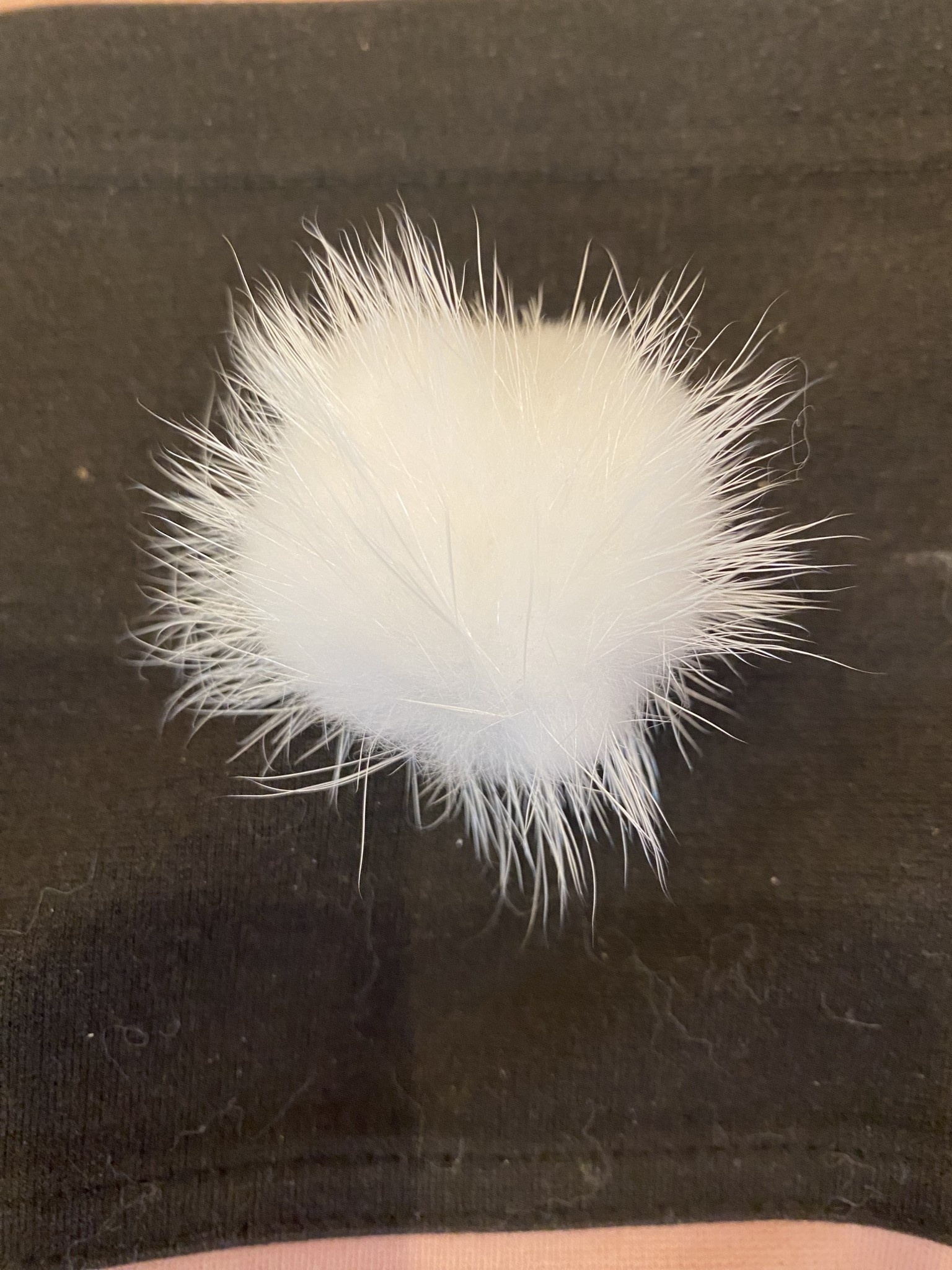 Accessories POMPOMS  MINK WHITE  5CM WITH LOOP