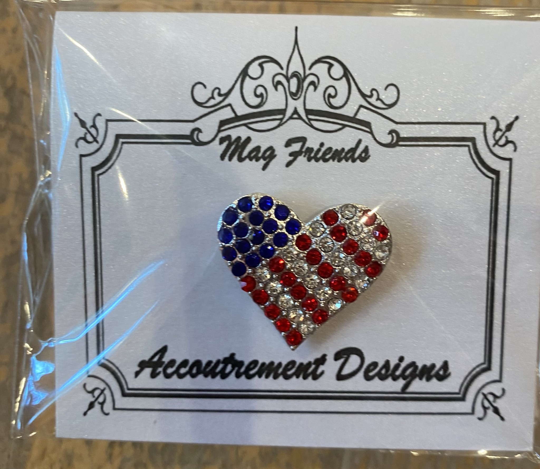 Accessories FLAG HEART  NEEDLE MINDER