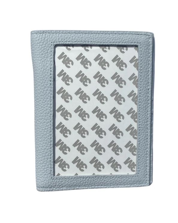 Accessories PASSPORT COVER - SELF FINISHING - PEBBLE LEATHER ICE BLUE