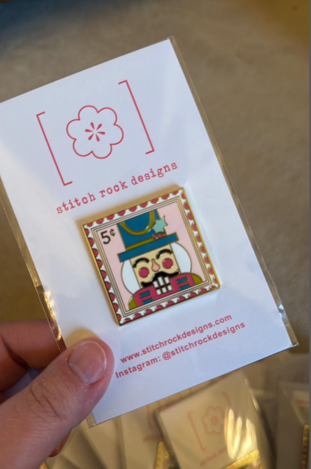 Accessories NUTCRACKER NEEDLE MINDER
