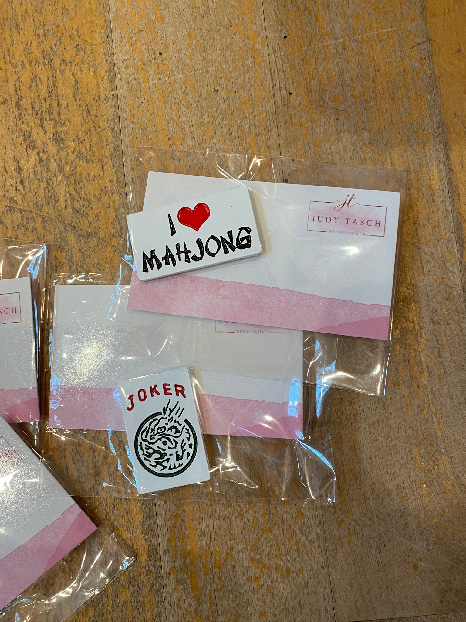 Accessories MAHJONG TILE  NEEDLE MINDER - JOKER