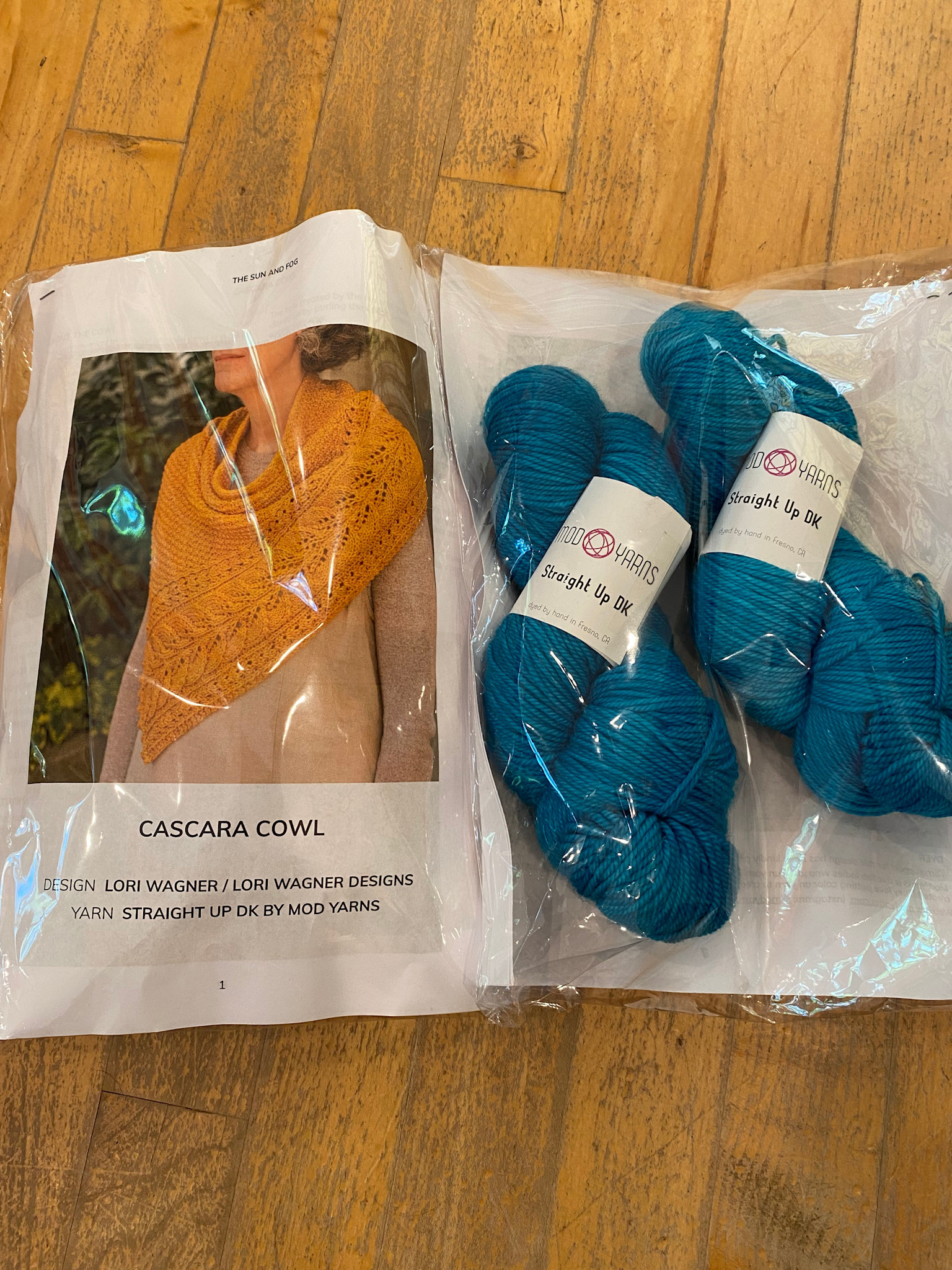 Yarn CASCARA COWL KIT - ANZULA/MOD YARN DK