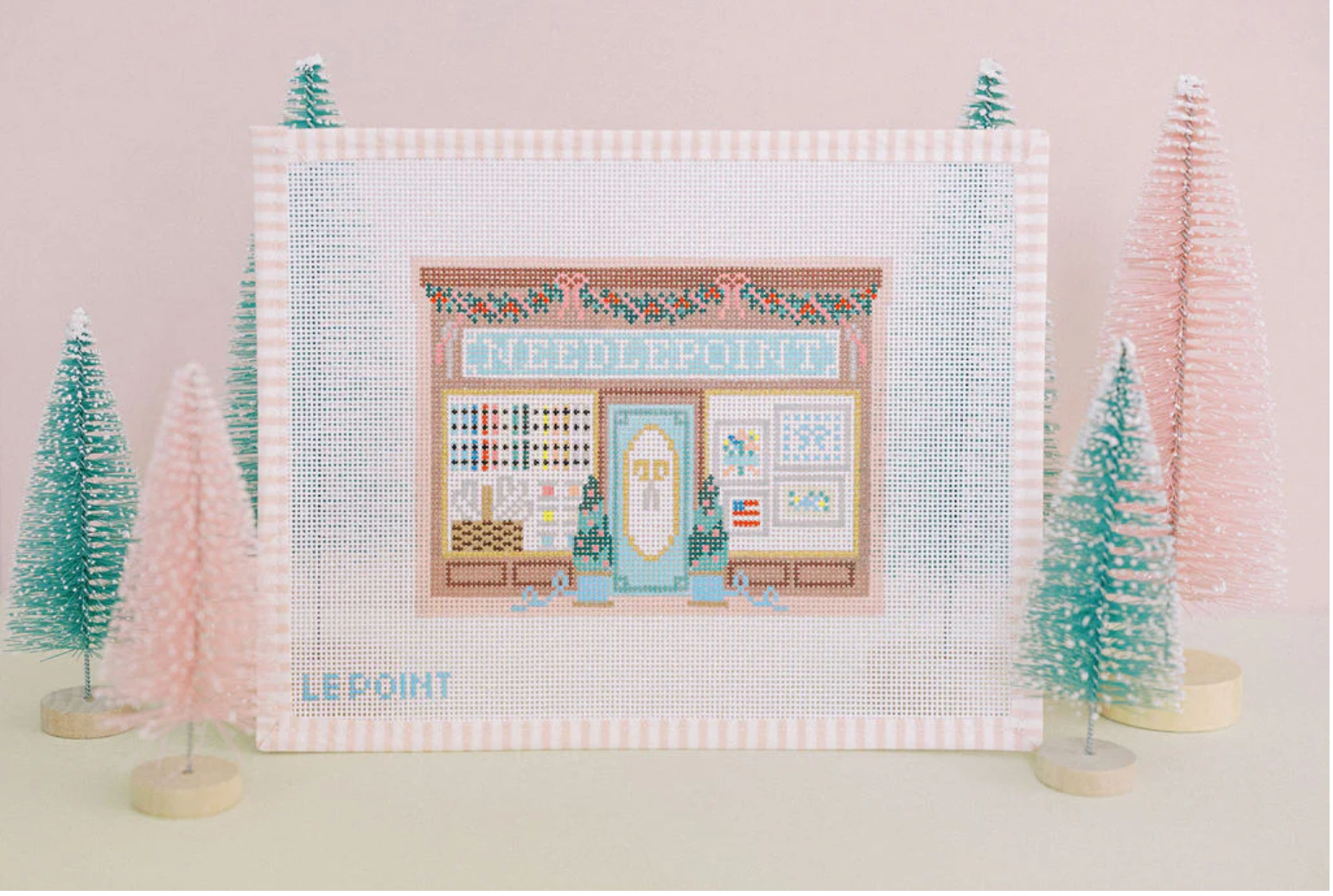 Canvas CHRISTMAS VILLAGE - NEEDLEPOINT SHOP   5.275X4"