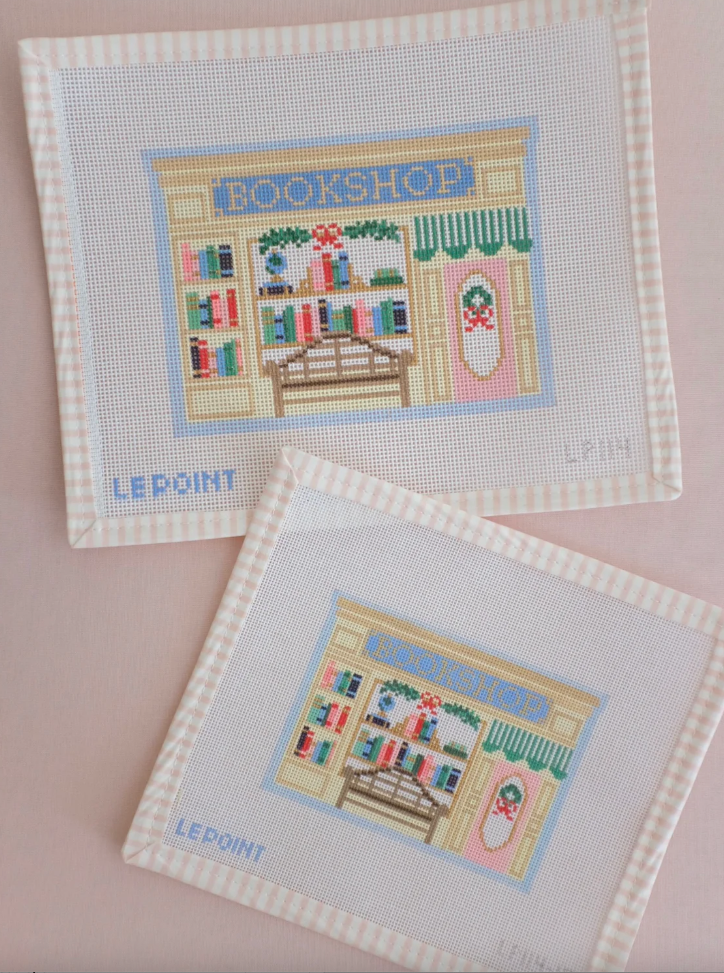 Canvas CHRISTMAS VILLAGE - 13 MESH BOOKSHOP  11X9"