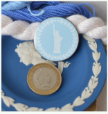 Accessories LADY LIBERTY CAMEO STYLE   NEEDLE MINDER