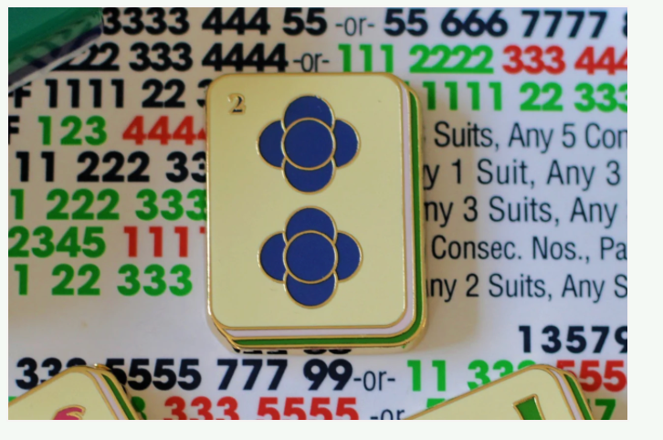 Accessories MAHJONG TILE - TWO DOT CLOVER   NEEDLE MINDER