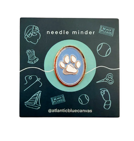 Accessories PAW PRINT CAMEO NEEDLE MINDER
