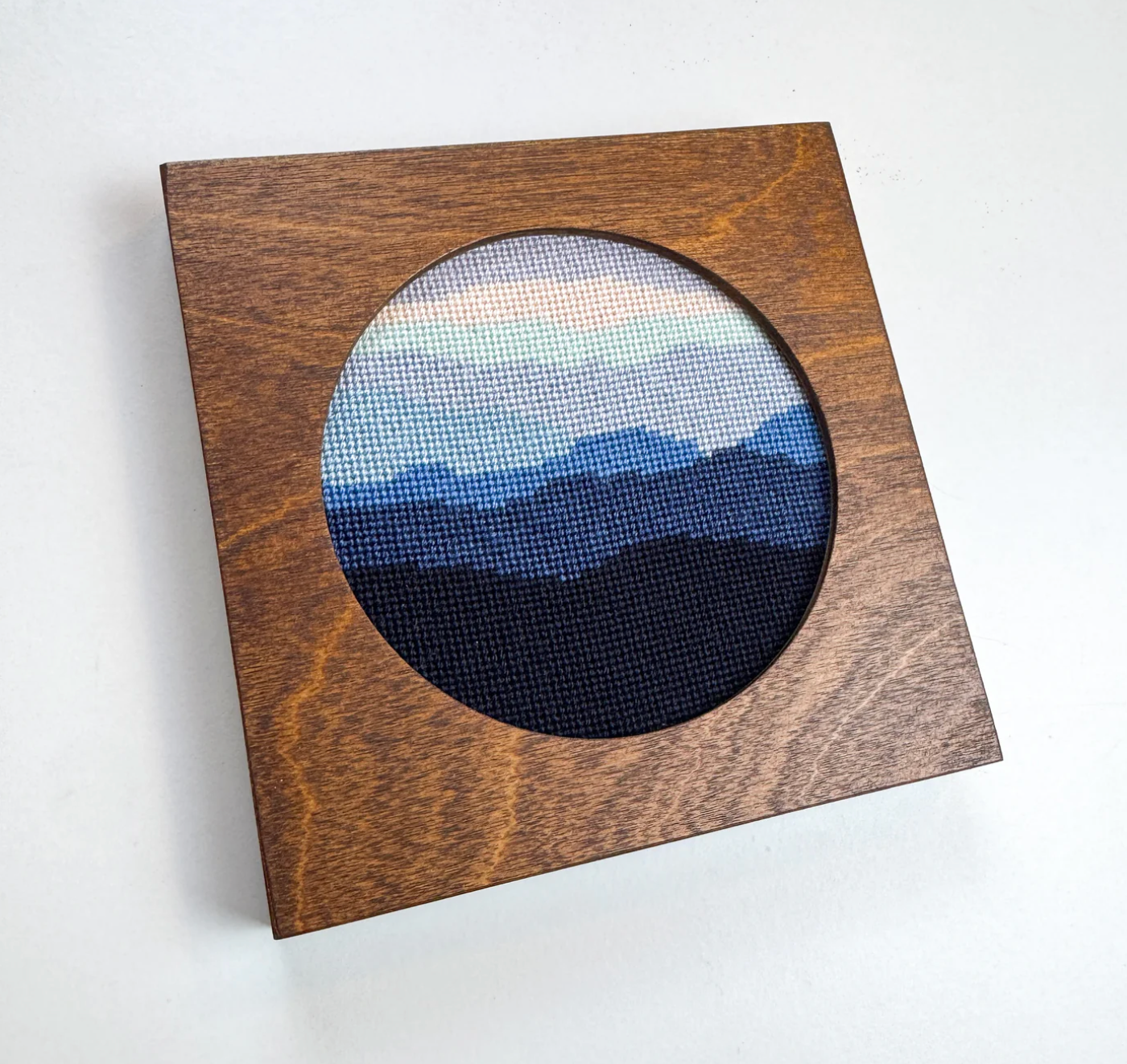 Accessories SQUARE WOOD SELF-FINISH FRAMES FOR 4" ROUND