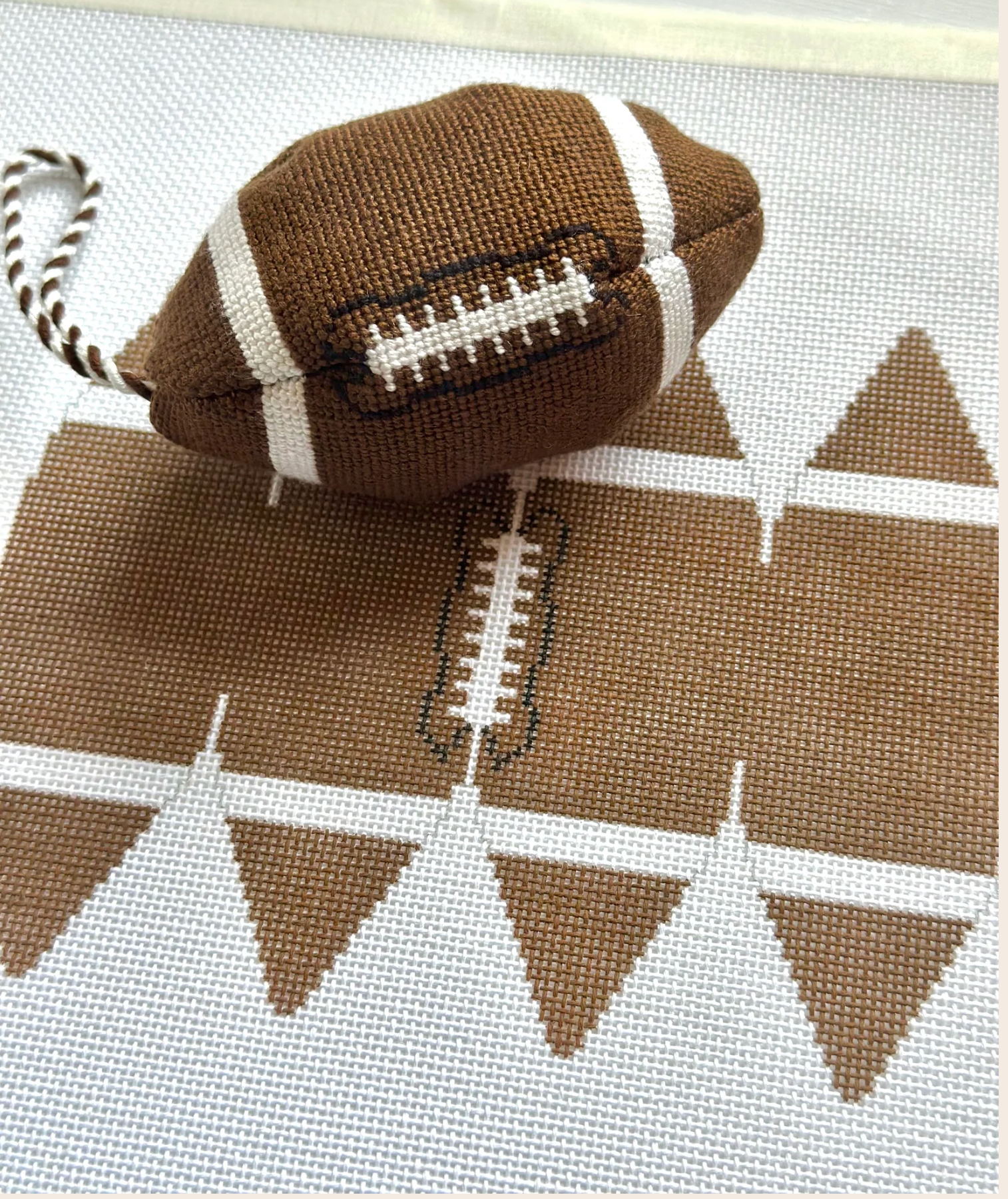 Canvas 3D FOOTBALL  FI100F   6.6X5.1"