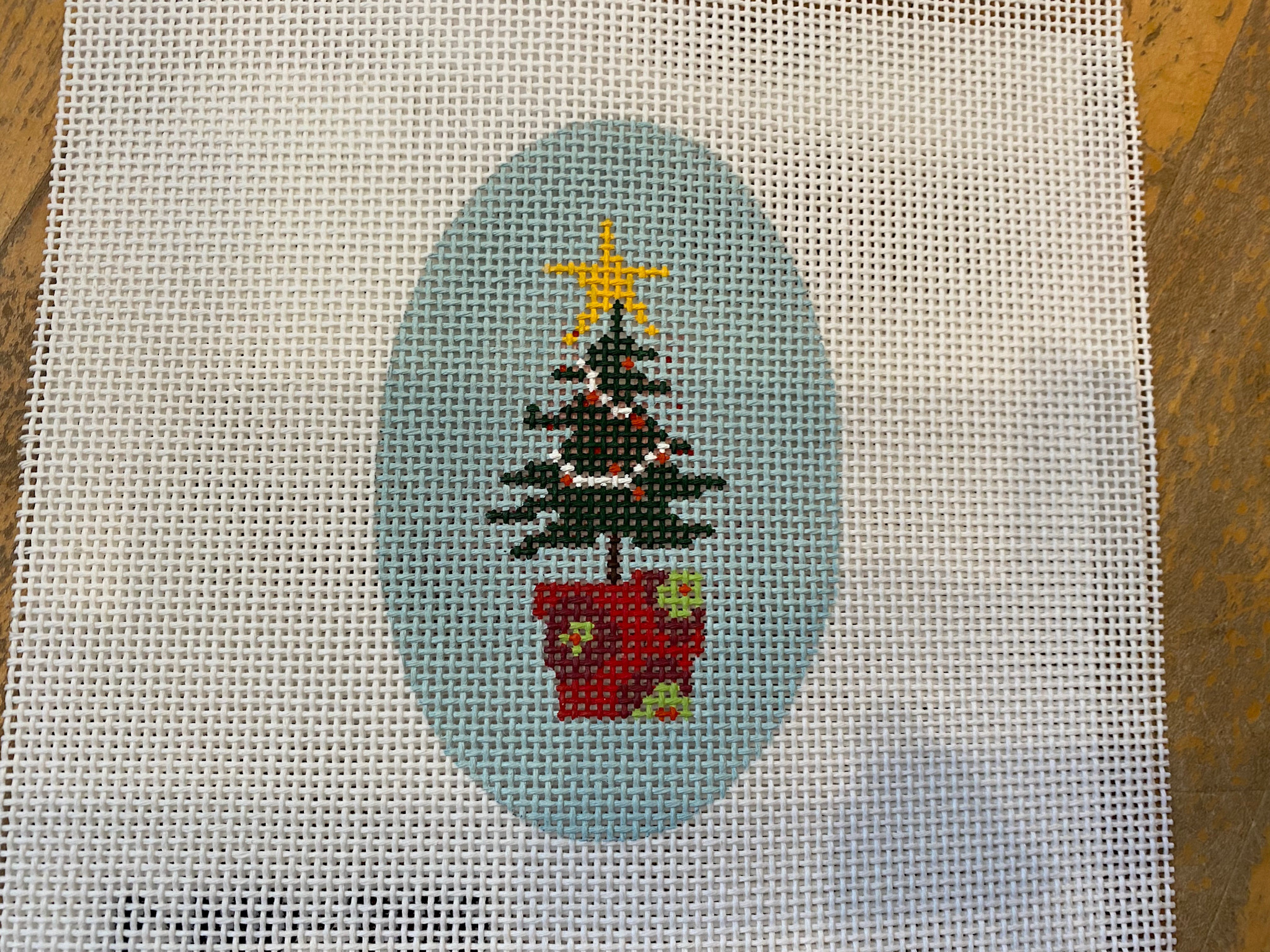 Canvas OVAL CHRISTMAS TREE A